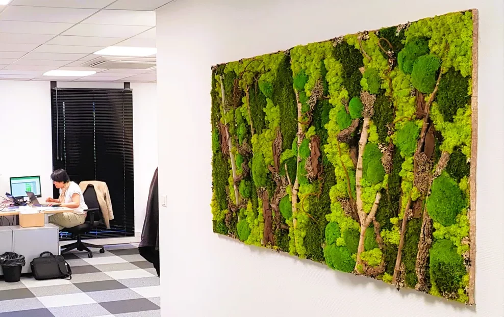 <p><strong>2Un showroom de 300m²</strong><br />
entièrement dédié à vos projets</p>
